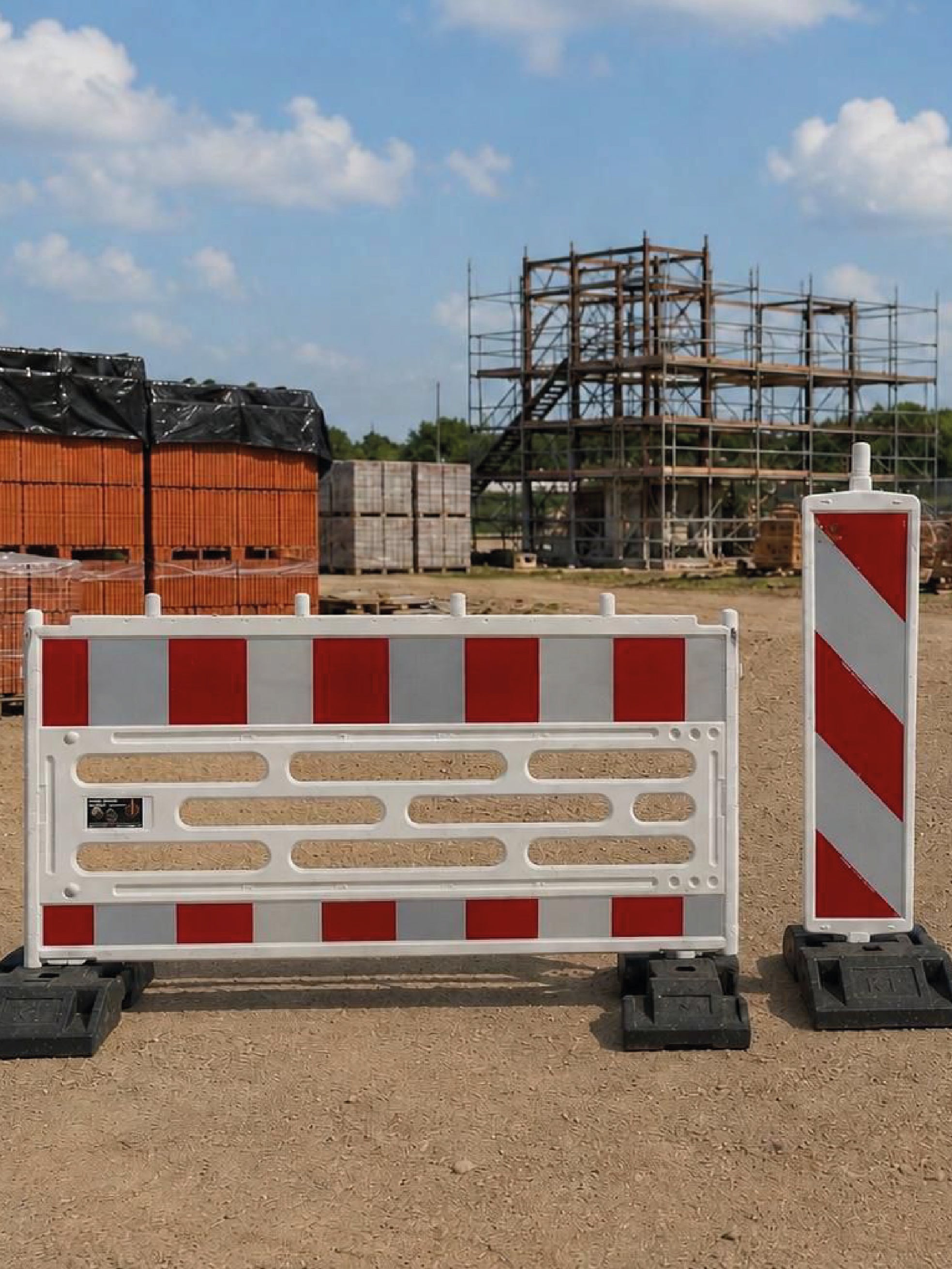 Mobile Absperrungen – 28 x 131 cm & 210 x 107 cm